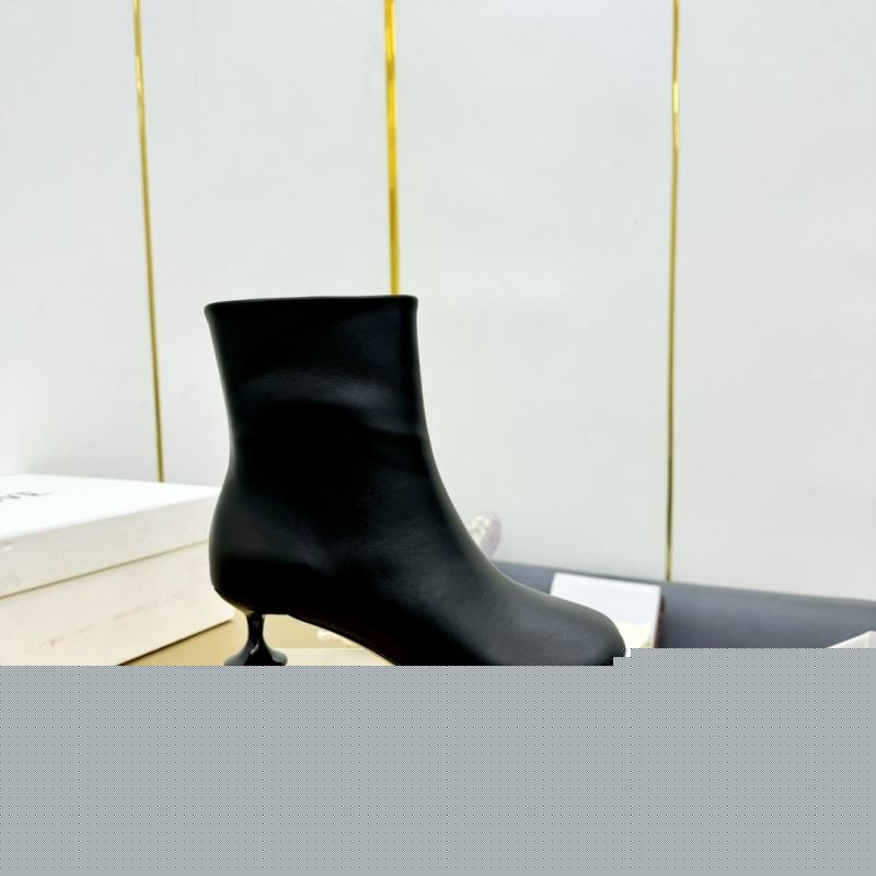 l*ew* boots